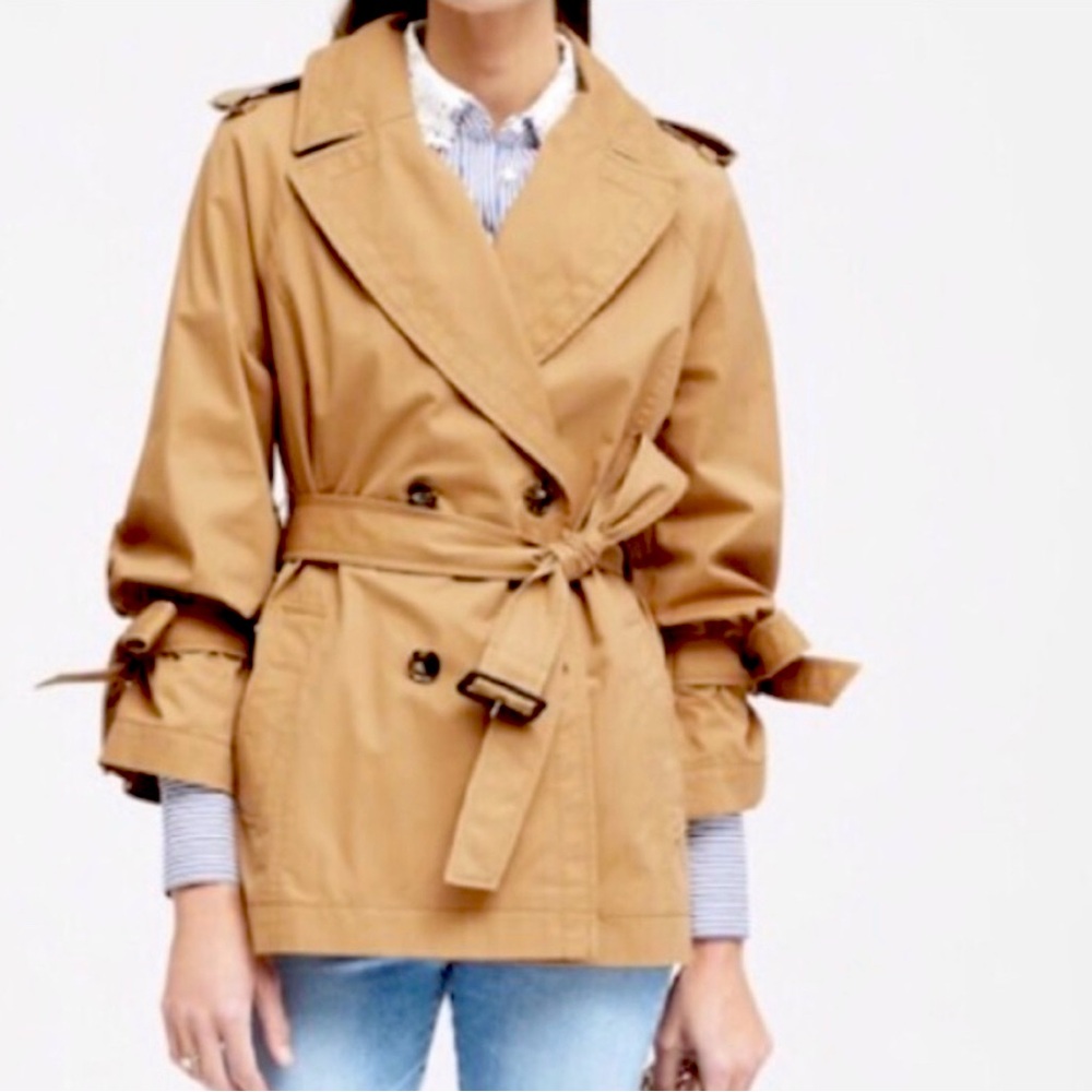 Banana Republic Tan Water Resistant Tie Sleeve Trench Coat. Size XS (EUC)